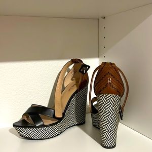 JustFab Size 10 Wedges